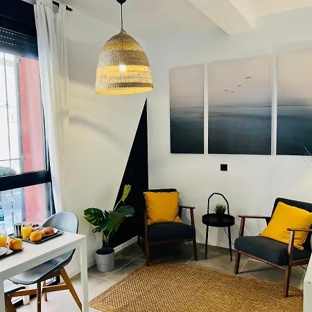 Cool Lofts Alameda Гостевой дом 4*