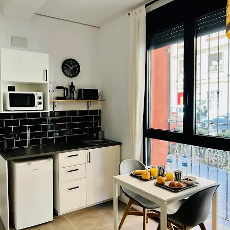 Guest house Cool Lofts Alameda 4*