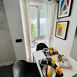 Cool Lofts Alameda Pensión 4*