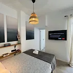 Cool Lofts Alameda Pensión 4*