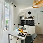 Pensión Cool Lofts Alameda 4*