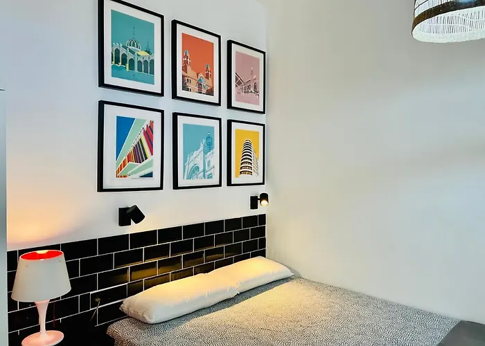 Cool Lofts Alameda Pensión 4*