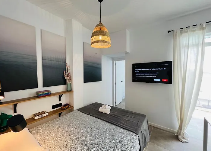 Cool Lofts Alameda Pensión 4*
